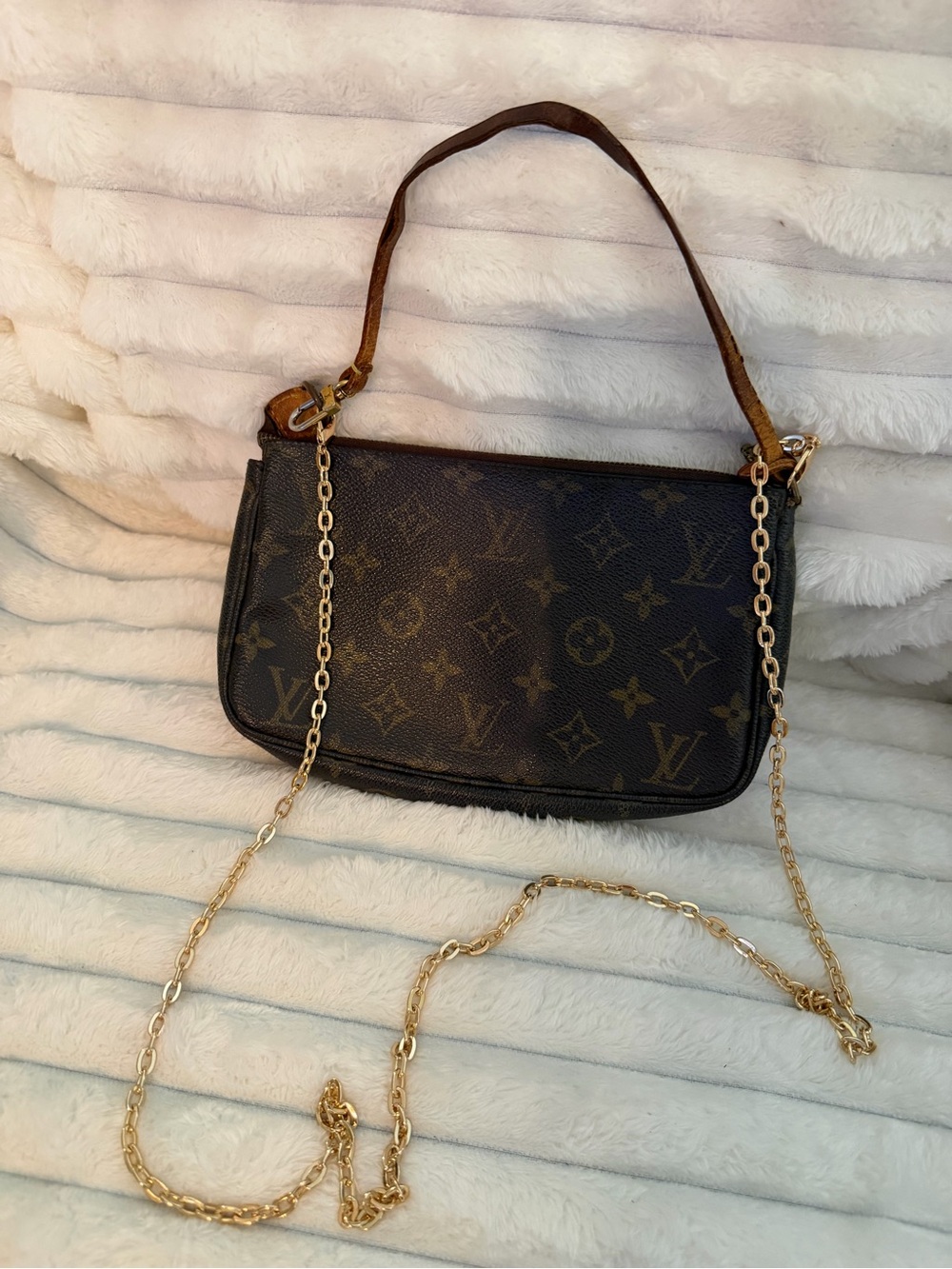 VINTAGE 2001 Louis Vuitton Pochette